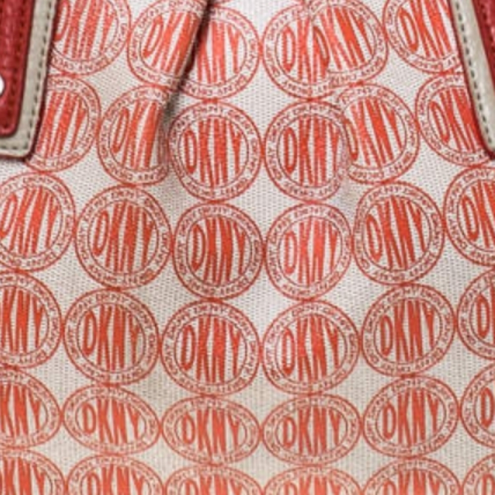 DKNY crossover handbag - Picture 4 of 8